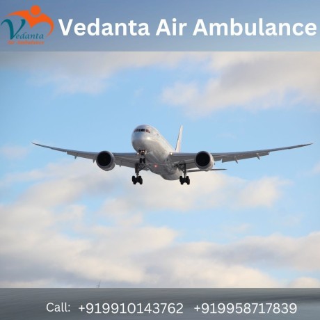 book-vedanta-air-ambulance-in-kolkata-with-all-necessary-medical-accessories-big-0
