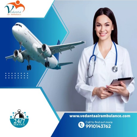 choose-vedanta-air-ambulances-services-in-varanasi-with-life-care-medical-tools-big-0