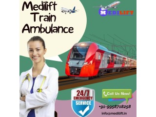 Pick Danger-free Shifting by Medilift Train Ambulance Service in Kolkata