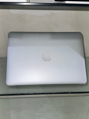 uk-used-apple-macbook-air-2017-core-i5-8gb256gb-big-3