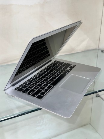 uk-used-apple-macbook-air-2017-core-i5-8gb256gb-big-1