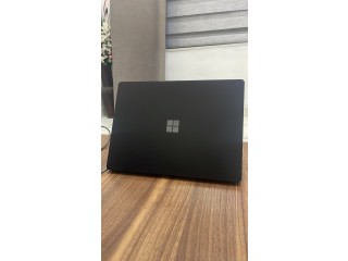 Uk Used Microsoft Surface Laptop 4, core i7, 16gb/256gb (11th gen