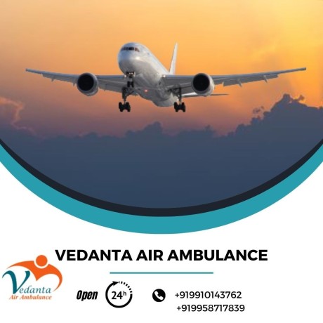 use-vedanta-air-ambulance-in-mumbai-with-qualified-medical-crew-big-0