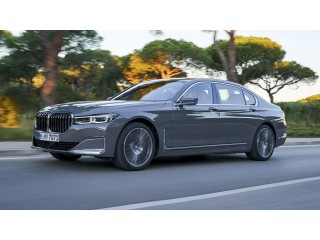 BMW 730iL, as good as new