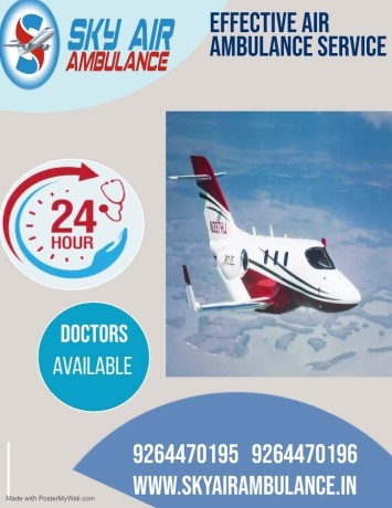 sky-air-ambulance-from-bagdogra-to-delhi-paramedic-team-big-0